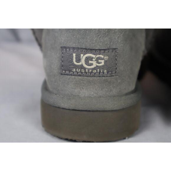 UGG Classic Short Boots Womens Size 7 Sheepskin Suede Winter 5815 Warm Cozy Shoe - Picture 5 of 10
